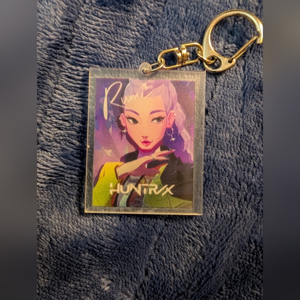🦋 New HUNTRX Keychain with Rumi Character